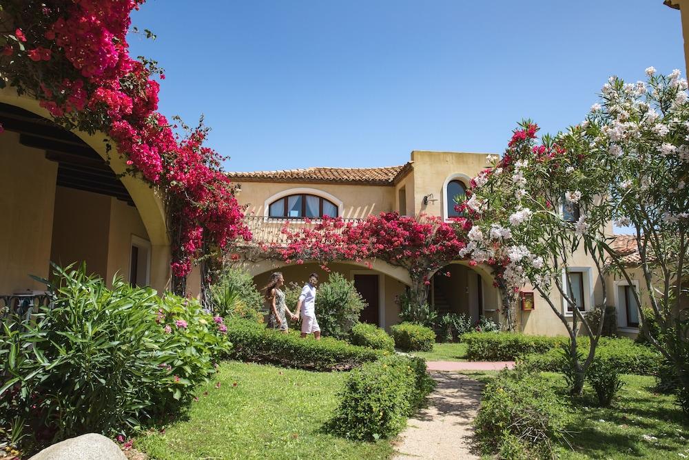 Cala Luas Resort 카데두 외부 사진