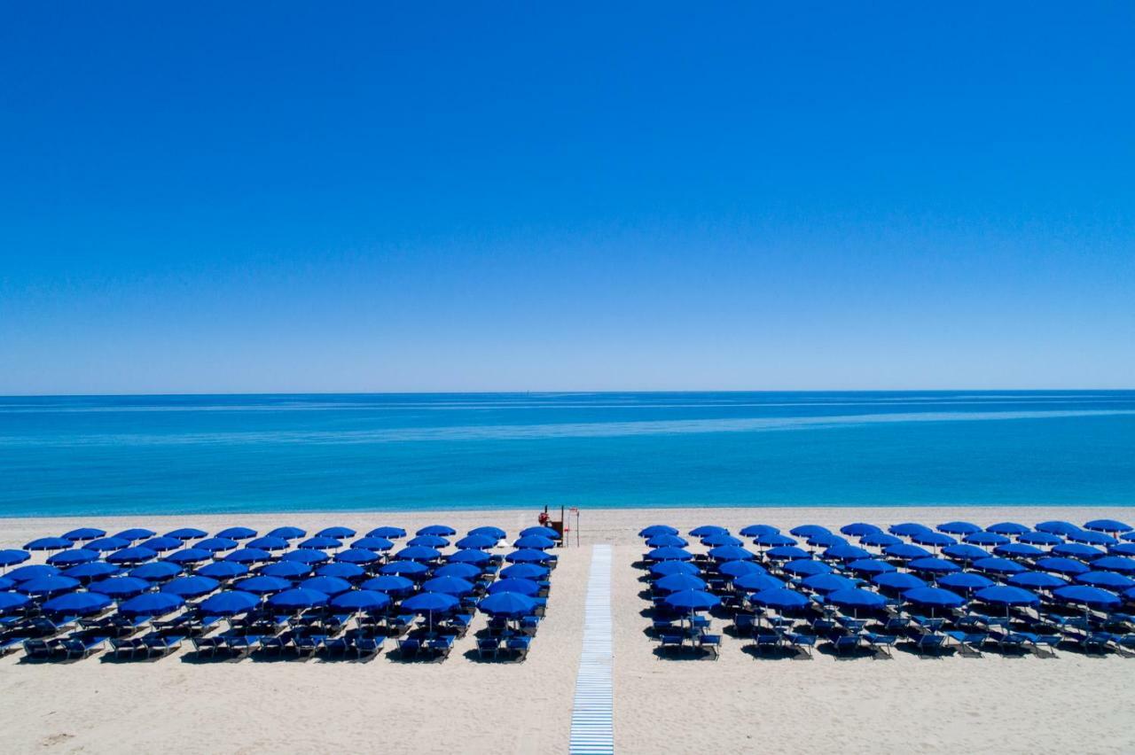 Cala Luas Resort 카데두 외부 사진