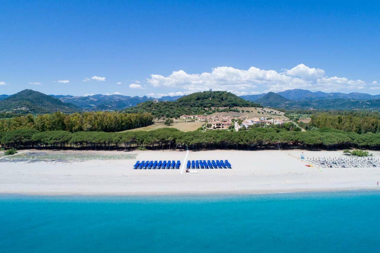 Cala Luas Resort 카데두 외부 사진
