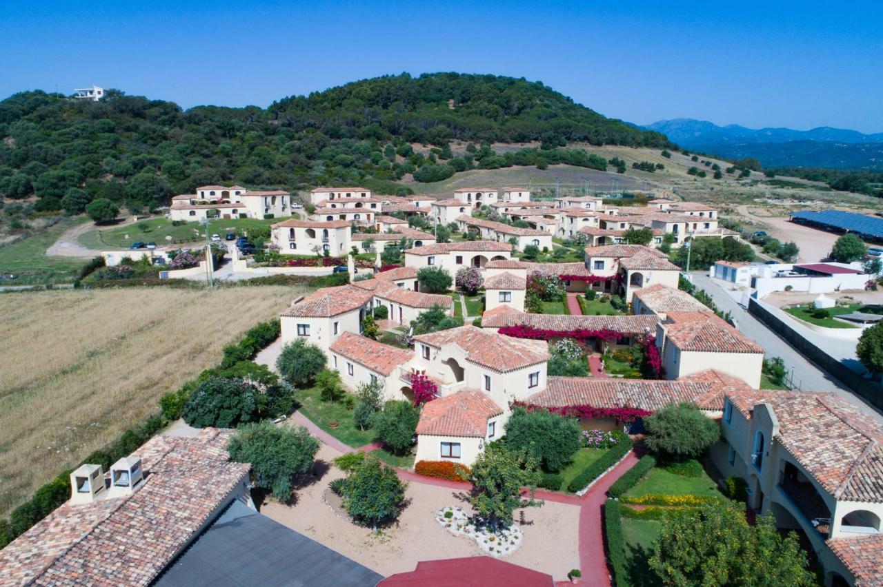 Cala Luas Resort 카데두 외부 사진